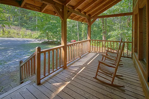 Rustic 1 Bedroom Cabin in Wears Valley Sleeps 4 - Moose Tracks