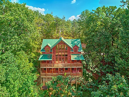 Paws A While: 4 Bedroom Pigeon Forge Cabin Rental