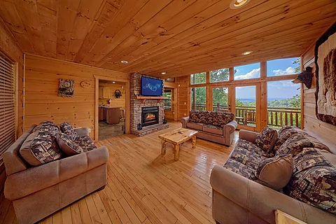 Living room fireplace in 4 bedroom cabin rental - Mountain Bearadise