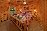 Cabin rental with 3 King Bedrooms and 4 baths