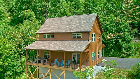 Gatlinburg 3 bedroom cabin with mountain views - Mountain Harmony