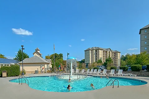 2 Bedroom Condo in Pigeon Forge - Mountain View 2102