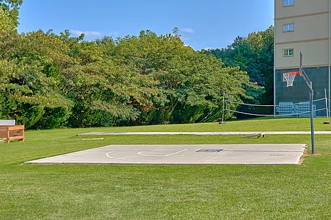 2 Bedroom Condo in Pigeon Forge with Basketball - Mountain View 2102