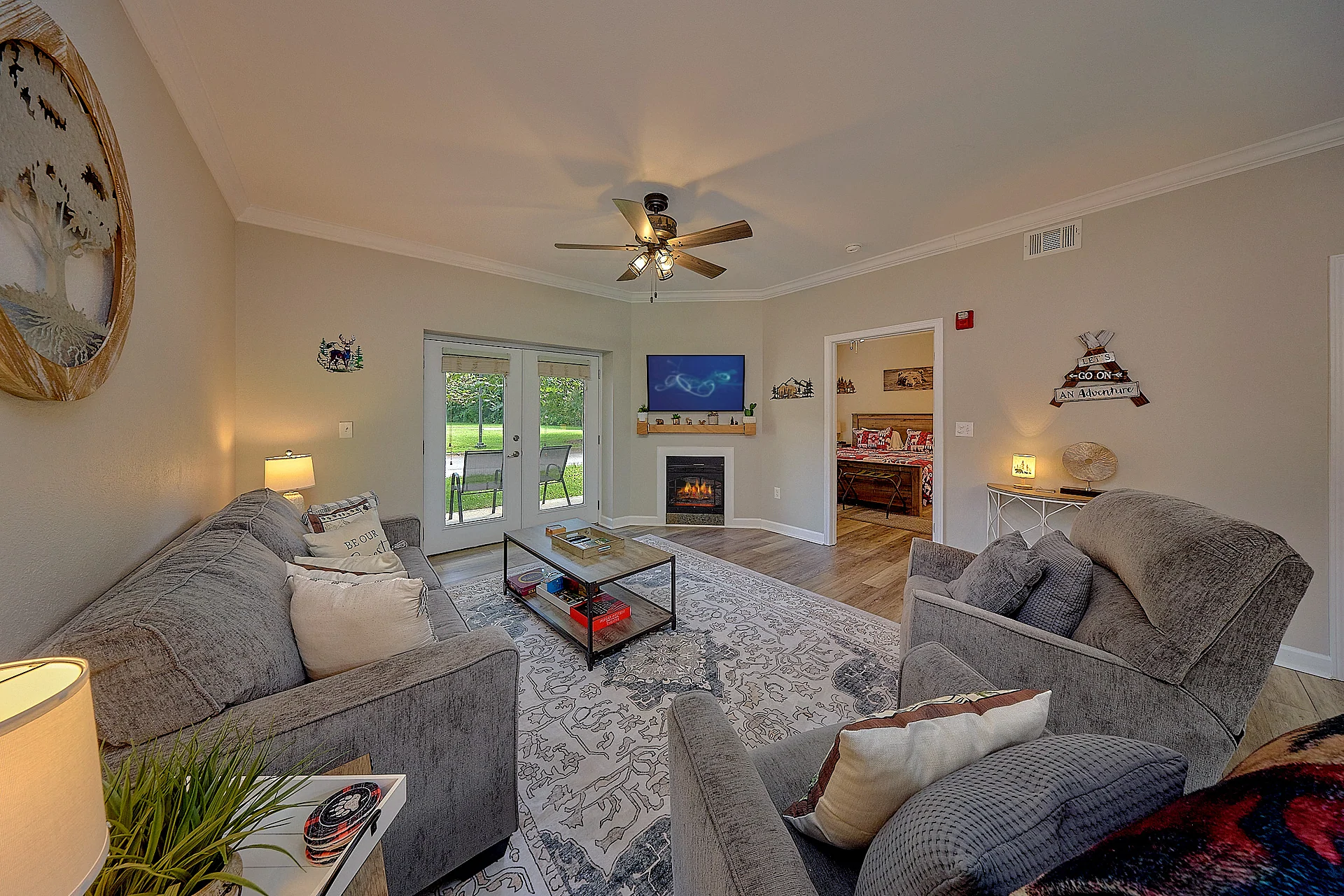Mountain View 2102