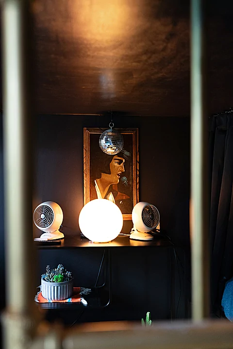 Overnight rental in Nashville with 4 bedrooms - Nashville Neon Nights