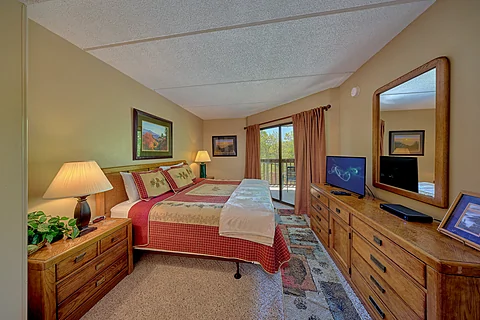 King Bedroom with Flat Screen TV - Our Mountain Home