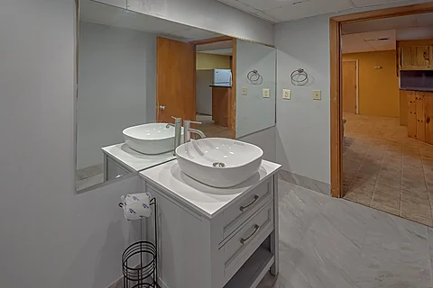 3 and a half baths in Pigeon Forge cabin rental - Relax Inn