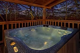 Private Hot Tub 1 Bedroom Honeymoon Cabin