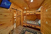 On The River 6 Bedroom Cabin with Extra Beds