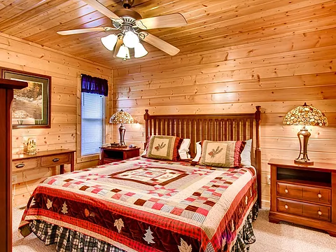 king bedroom - Rocky Top Joy