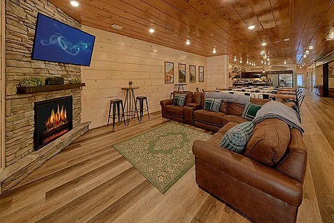 Premium 25 bedroom cabin with 2 Living Rooms - Rocky Top Lodge