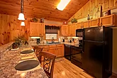 1 Bedroom Cabin with Full Kitchen and Dining