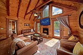 4 Bedroom Secluded Cabin Gas Fireplace