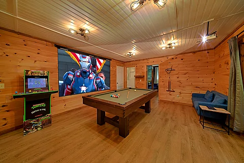 Media Room with Games - Secluded In The Smokies