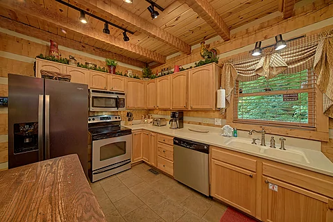 Rustic 1 Bedroom Cabin Fully Equipped Kitchen  - Serenity Creek