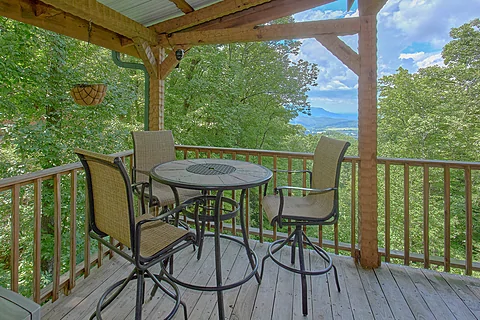 Private Smoky Mountain Cabin Sleeps 4  - Serenity Creek