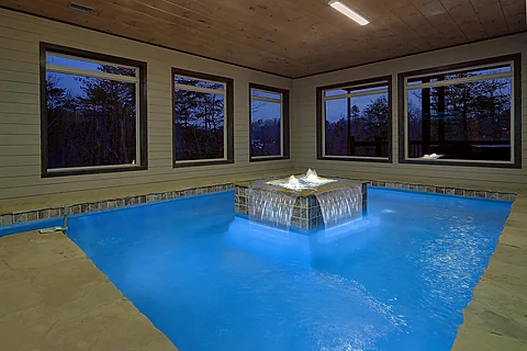 Luxurious cabin with heated indoor pool - Smoky Mountain Masterpiece