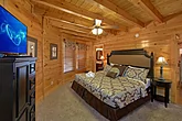 King Suite with Private Bath in 3 Bedroom Cabin