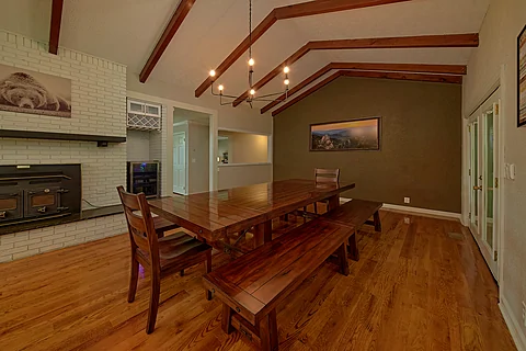 Premium 8 bedroom cabin with large dining room  - The Oasis