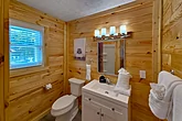 Luxury cabin rental with private master bath
