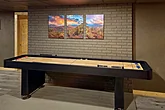 8 bedroom luxury cabin with shuffleboard game