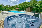 Premium cabin with heated outdoor swimming pool