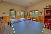 3 Bedroom Cabin with Ping Pong Table Sleeps 8