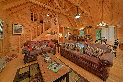 3 Bedroom Cabin with WiFi Sleeps 8 - Tomahawk Lodge