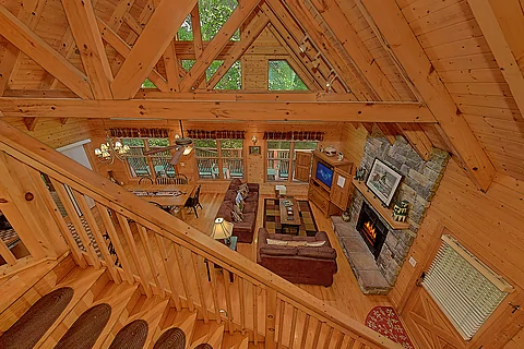 Smoky Mountain 3 Bedroom Cabin in Wears Valley - Tomahawk Lodge
