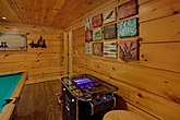 2 Bedroom Cabin with Arcade Sleeps 6